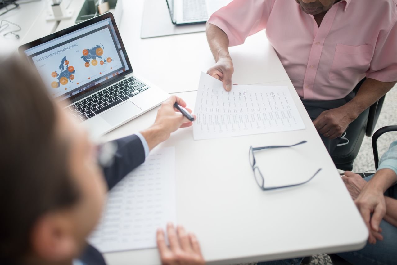 Senior discussing final expense planning with an advisor in Georgia